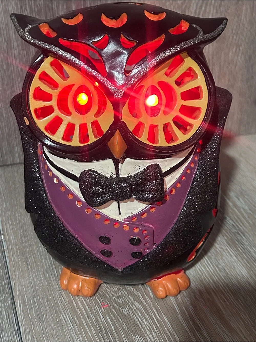 Cracker Barrel Halloween LED Color Changing Ceramic Owl Tuxedo Decor Light